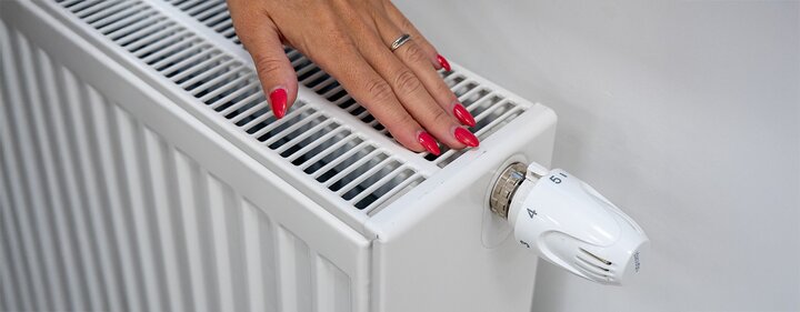 Energopomoc dnes neznamená istotu zajtra. Zateplenie strechy je dlhodobá ochrana pred drahými energiami 